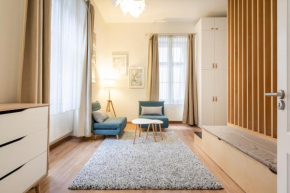 GoldenFeet Studio Budapest